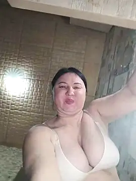 Snapshot of Holly-69 chatting on 16, 3, 2025 Holly-69 online show from 16, 3, 2025