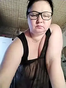 Holly-69 online show from 23, 4, 2026