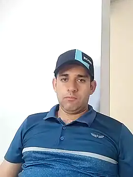 Snapshot of CRISTHIAN_GREY01 chatting on 18, 1, 2025 CRISTHIAN GREY01 online show from 18, 1, 2025