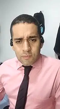 Snapshot of CRISTHIAN_GREY01 chatting on 31, 1, 2025 CRISTHIAN GREY01 online show from 31, 1, 2025