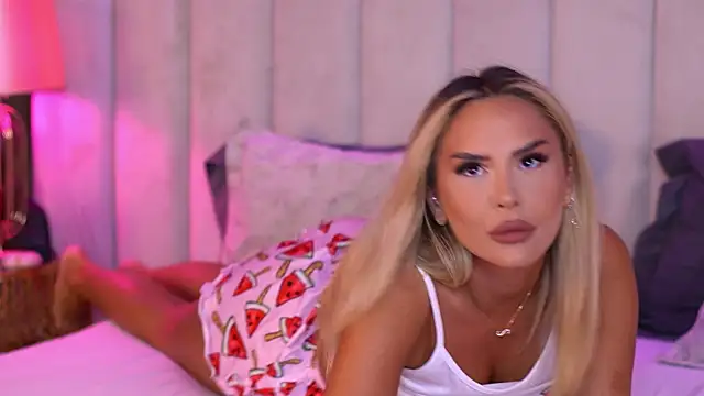 SelenaFrost online show from 15, 7, 2026