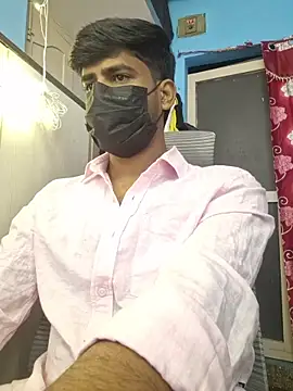 KissesBoyAD online show from 5, 3, 2026