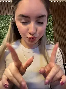 imlindapink online show from 23, 7, 2026