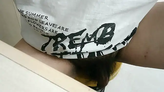 XiaoGuoGuo284512 online show from 31, 10, 2025