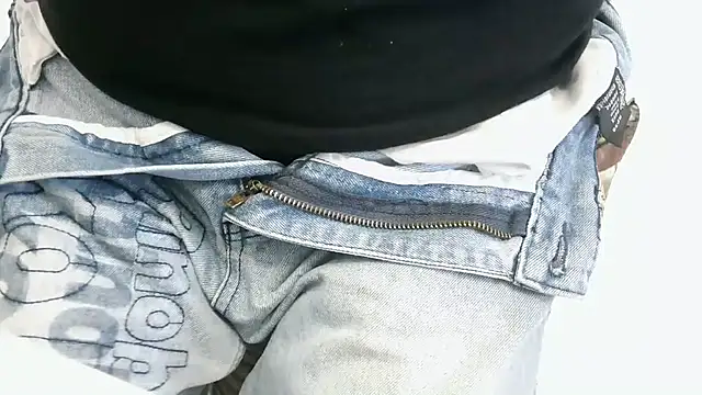 XiaoGuoGuo284512 online show from 28, 11, 2025