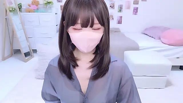 Snapshot of 328_mitsuha chatting on 9, 11, 2025 328 mitsuha online show from 9, 11, 2025