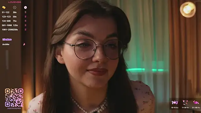 Snapshot of FlairEdgin chatting on 15, 12, 2025 FlairEdgin online show from 15, 12, 2025