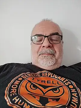 Satiro Sevilla online show from 20, 4, 2026