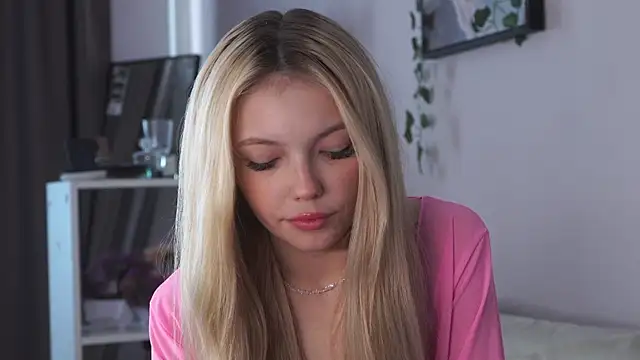 norakisses online show from 10, 6, 2026