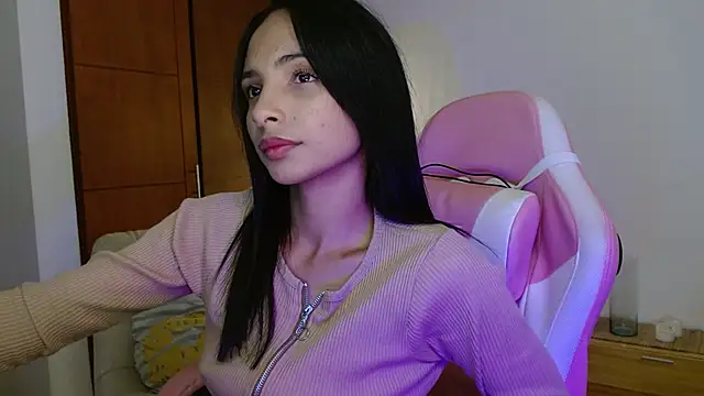 AnnitaSerna  online show from 1, 4, 2026