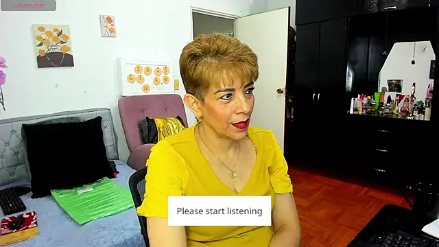 Snapshot of Angelina_Stone_65 chatting on 9, 5, 2026 Angelina Stone 65 online show from 9, 5, 2026