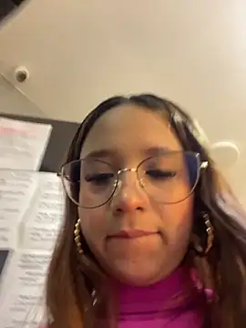 MelanieRoah online show from 18, 10, 2025