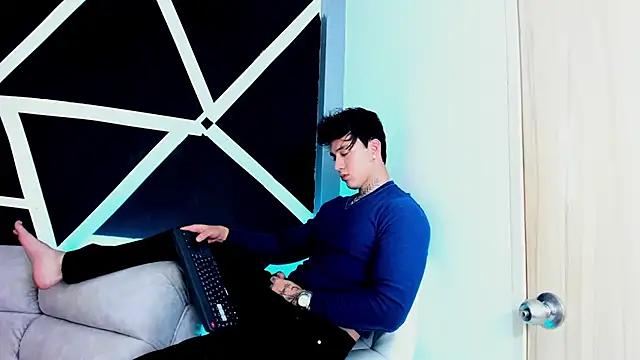 JUSTIN FULLER1 online show from 19, 9, 2025