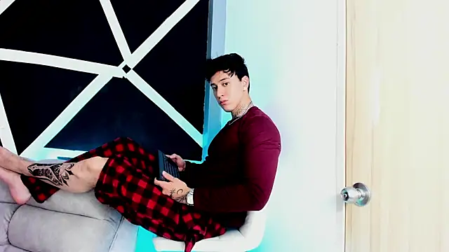 JUSTIN FULLER1 online show from 22, 9, 2025