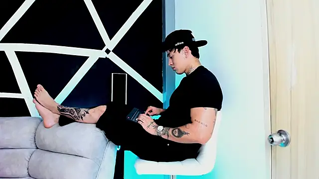 JUSTIN FULLER1 online show from 30, 9, 2025