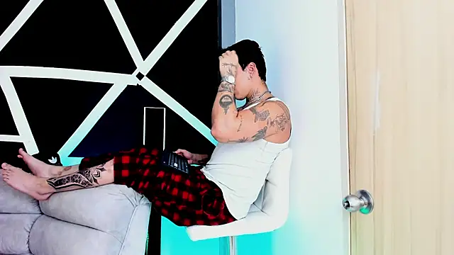 JUSTIN FULLER1 online show from 12, 10, 2025