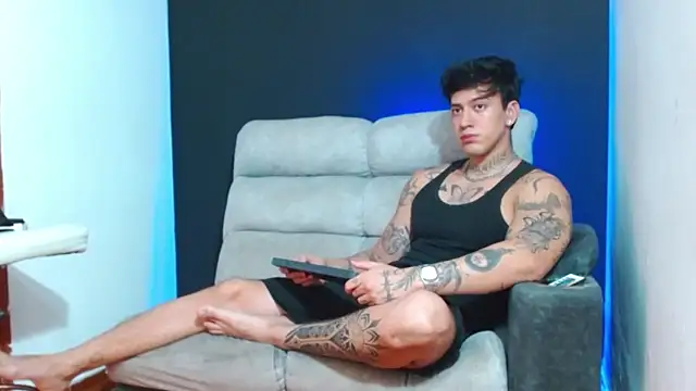 JUSTIN FULLER1 online show from 15, 5, 2026