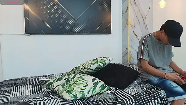 JordanAndAndrew online show from 8, 11, 2025