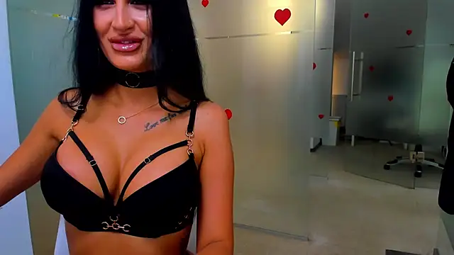 Queenrafaella online show from 16, 7, 2026