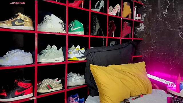 Indianbrownie online show from 19, 4, 2026