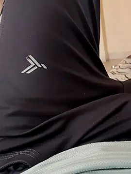 Snapshot of MrNick74 chatting on 21, 12, 2025 MrNick74 online show from 21, 12, 2025