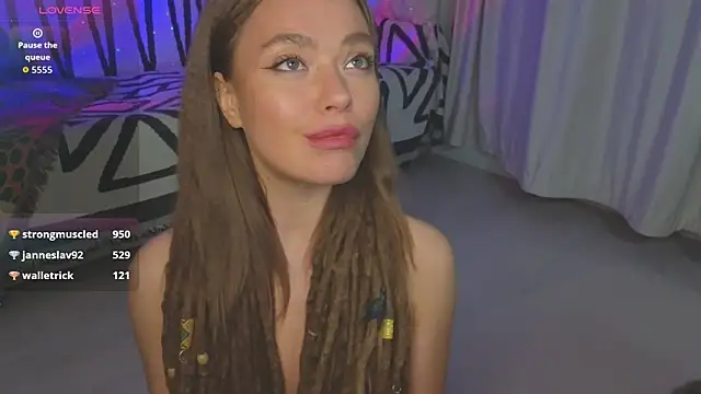 KellyFouler online show from 18, 4, 2026