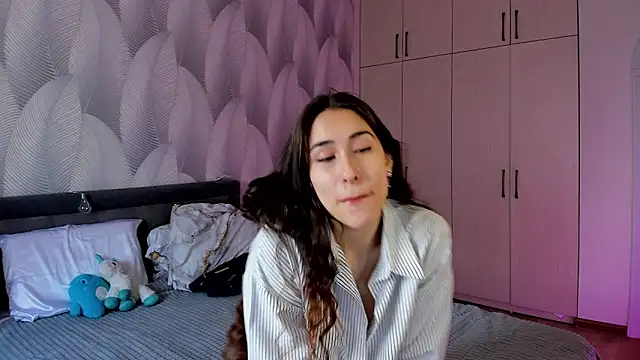 Bambiii bby online show from 22, 12, 2024