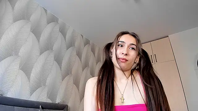 Bambiii bby online show from 17, 2, 2025