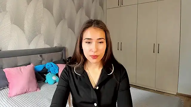 Bambiii bby online show from 10, 9, 2025