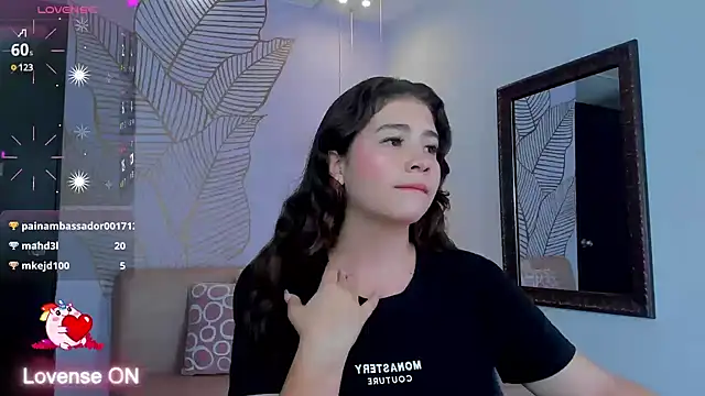 Snapshot of KarenPautt chatting on 11, 1, 2025 KarenPautt online show from 11, 1, 2025