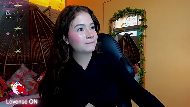 Snapshot of KarenPautt chatting on 21, 1, 2025 KarenPautt online show from 21, 1, 2025