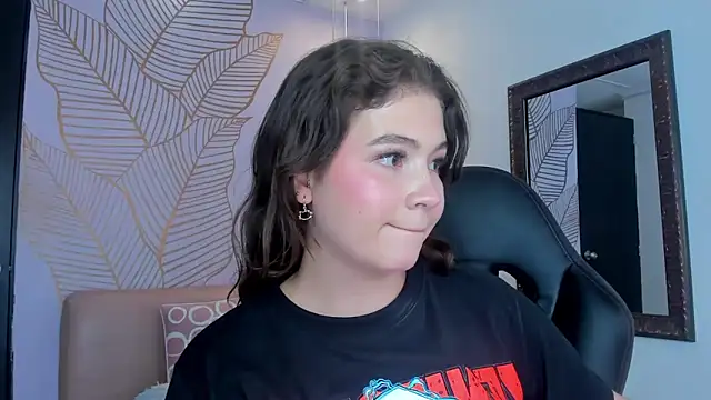 Snapshot of KarenPautt chatting on 3, 2, 2025 KarenPautt online show from 3, 2, 2025