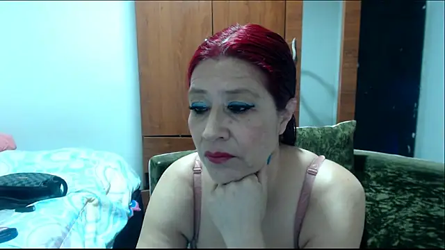 carolina linarez69 online show from 4, 3, 2025