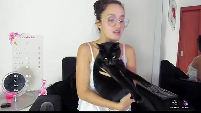 its  angelica  online show from 6, 10, 2025