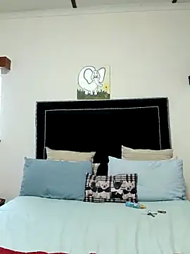 contagiousqueen online show from 13, 2, 2026