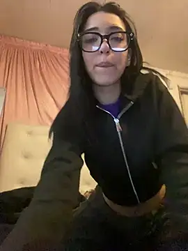 kittyprettybby online show from 21, 7, 2026
