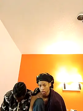 lightskinnbrazzy online show from 20, 3, 2025