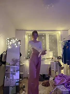 Snapshot of Esme_Runn chatting on 26, 2, 2025 Esme Runn online show from 26, 2, 2025