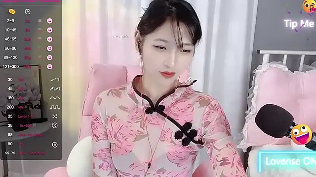 Snapshot of -Jolene-688- chatting on 31, 12, 2024 -Jolene-688- online show from 31, 12, 2024