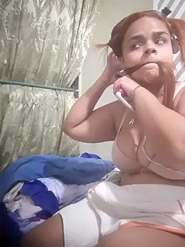 Snapshot of Evabigass chatting on 8, 3, 2025 Evabigass online show from 8, 3, 2025