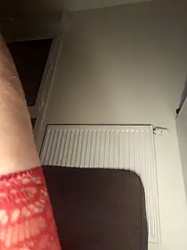 lindsay 33off online show from 2, 11, 2025