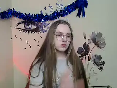 Snapshot of _AlMamiyy_ chatting on 7, 1, 2025 AlMamiyy online show from 7, 1, 2025