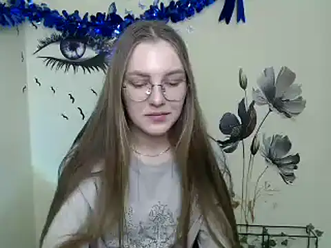 Snapshot of _AlMamiyy_ chatting on 7, 1, 2025 AlMamiyy online show from 7, 1, 2025