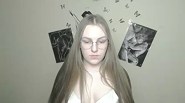 Snapshot of _AlMamiyy_ chatting on 30, 1, 2025 AlMamiyy online show from 30, 1, 2025