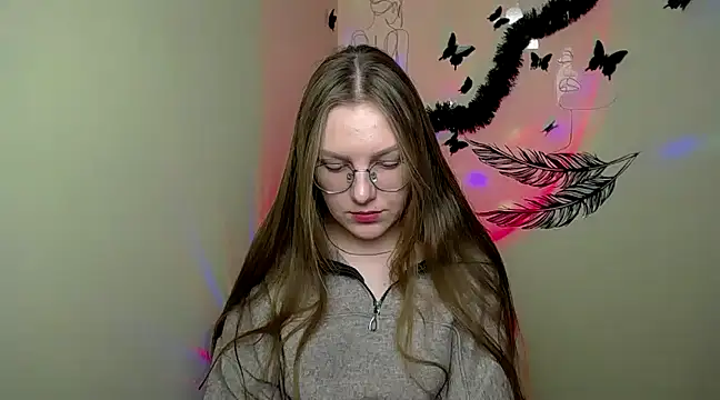 Snapshot of _AlMamiyy_ chatting on 4, 2, 2025 AlMamiyy online show from 4, 2, 2025