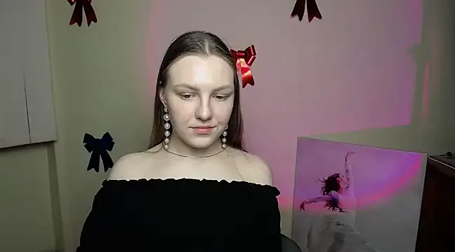 Snapshot of _AlMamiyy_ chatting on 10, 2, 2025 AlMamiyy online show from 10, 2, 2025