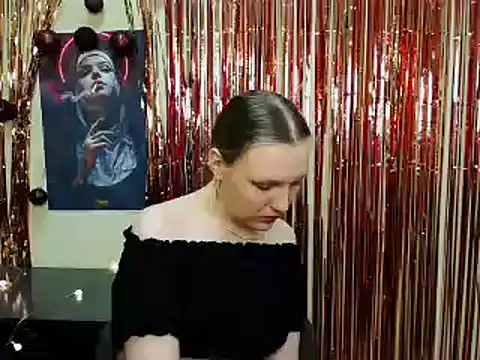 Snapshot of _AlMamiyy_ chatting on 13, 2, 2025 AlMamiyy online show from 13, 2, 2025