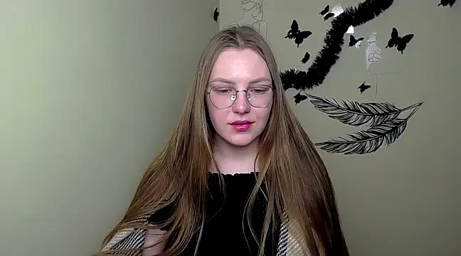 Snapshot of _AlMamiyy_ chatting on 24, 2, 2025 AlMamiyy online show from 24, 2, 2025