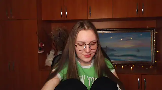 Snapshot of _AlMamiyy_ chatting on 25, 2, 2025 AlMamiyy online show from 25, 2, 2025