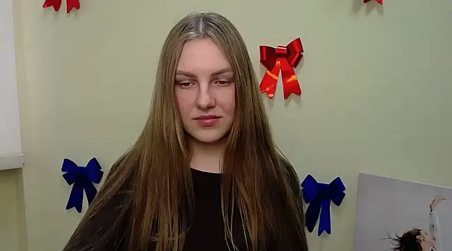 Snapshot of _AlMamiyy_ chatting on 3, 3, 2025 AlMamiyy online show from 3, 3, 2025